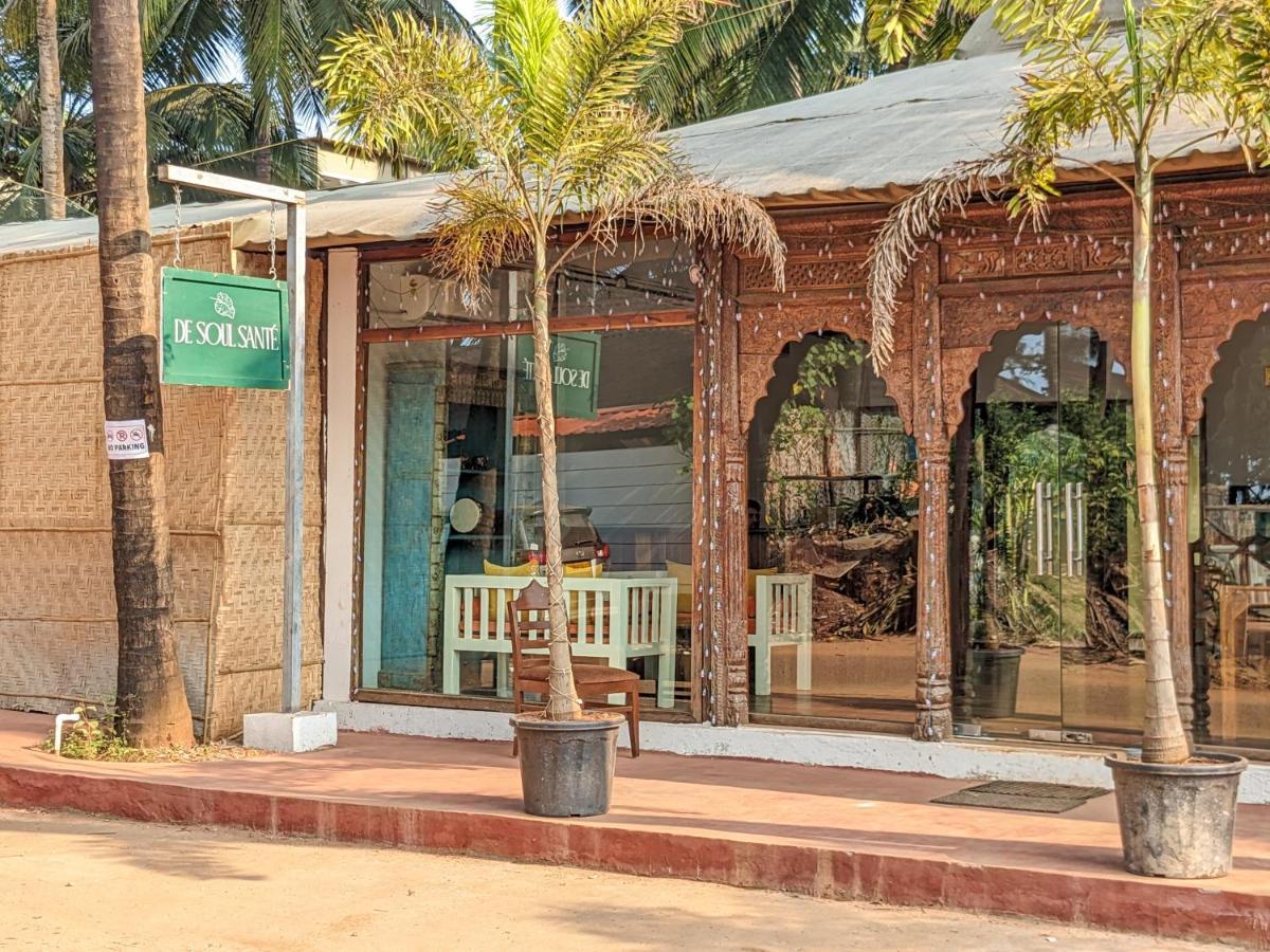 De Soul Sante Beach Resorts Morjim Goa Zewnętrze zdjęcie